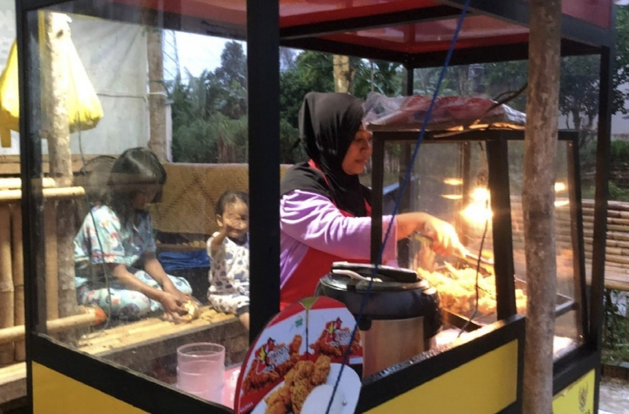 ZChicken BAZNAS Sukses Berdayakan Ekonomi Keluarga Mustahik di Mendalo Darat